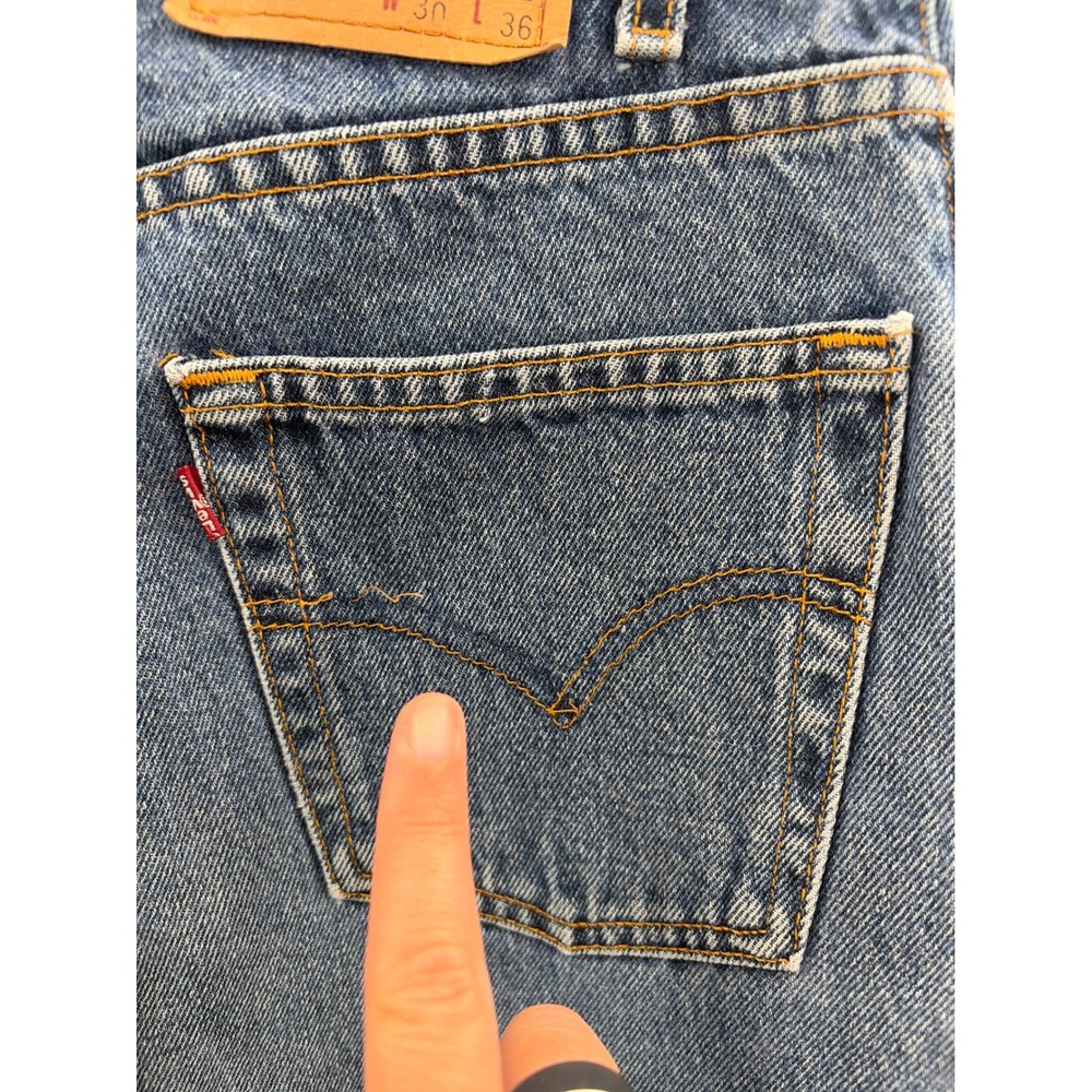 Vintage Levis 505 Regular Fit Straight Leg Raw Hem Jeans Medium Wash W30 L30 - Picture 3 of 8